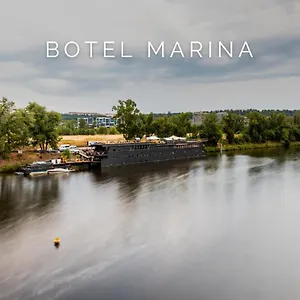 2* Ботель Marina